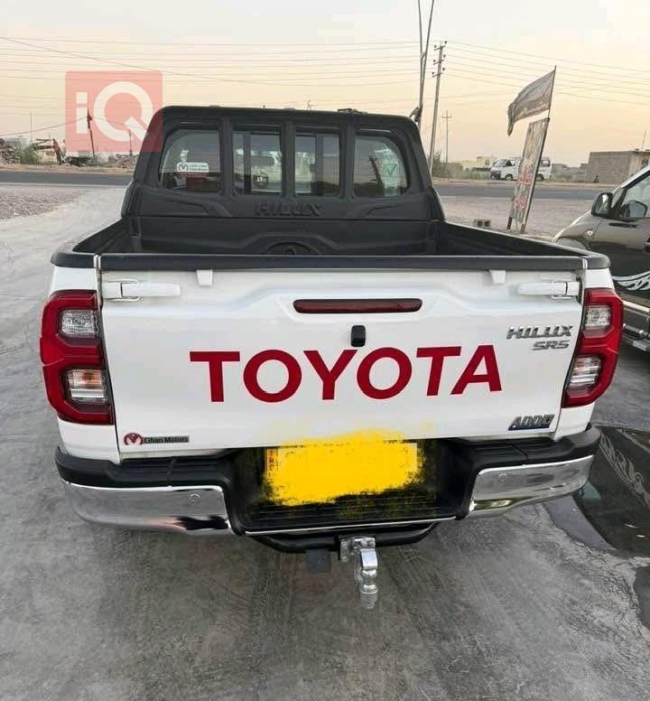 تويوتا هايلوكس